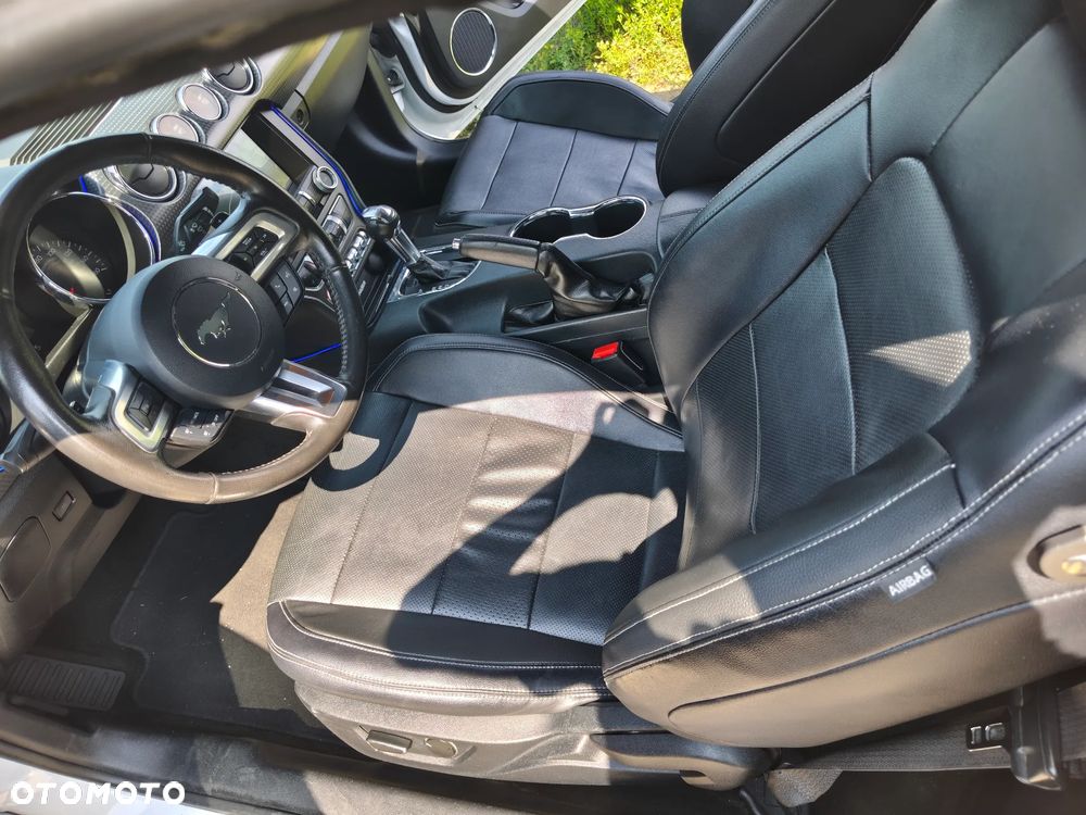 Ford Mustang 2.3 EcoBoost - 10