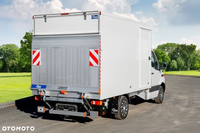 Mercedes-Benz Sprinter - 10