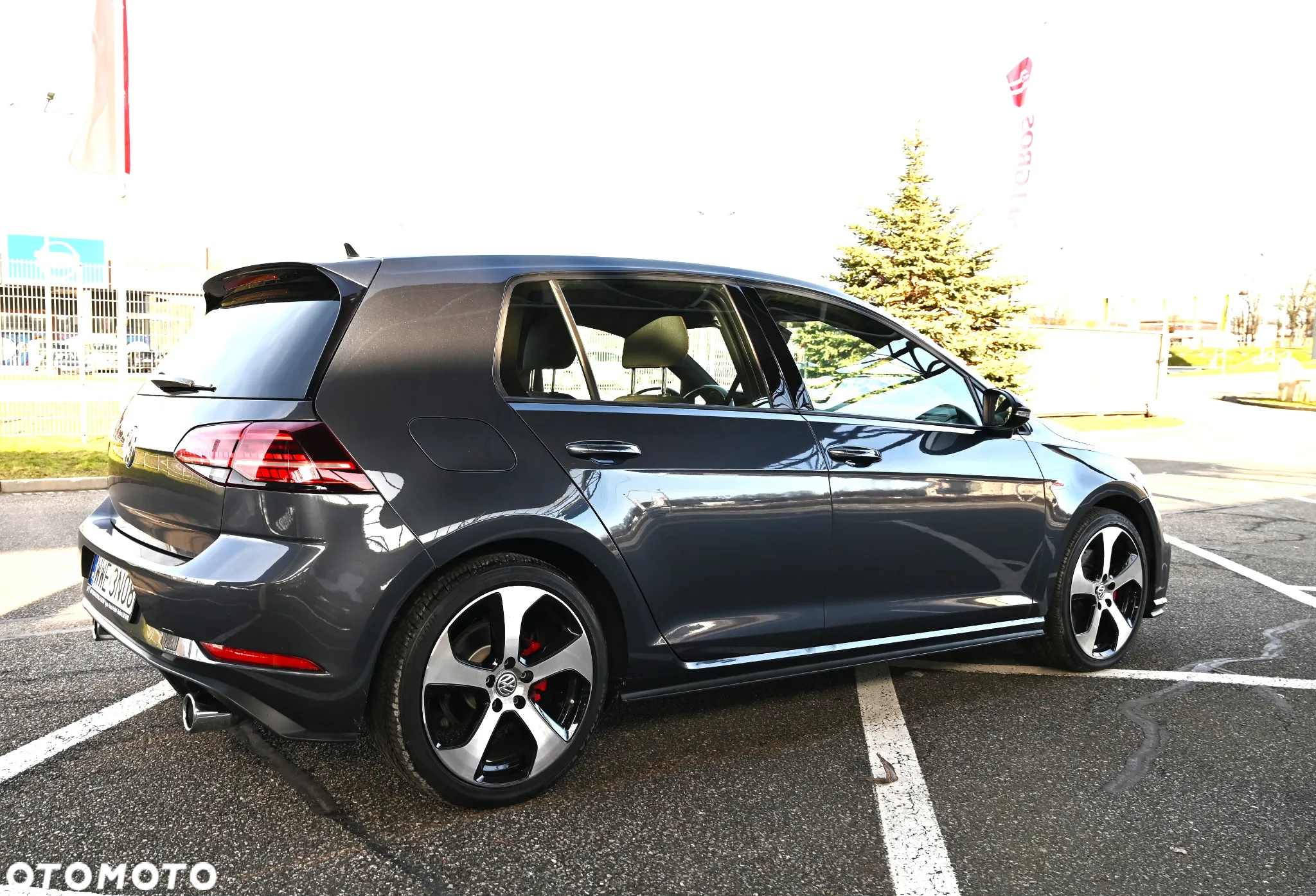 Volkswagen Golf - 5