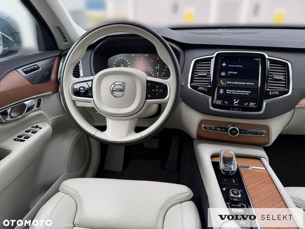 Volvo XC 90 - 16