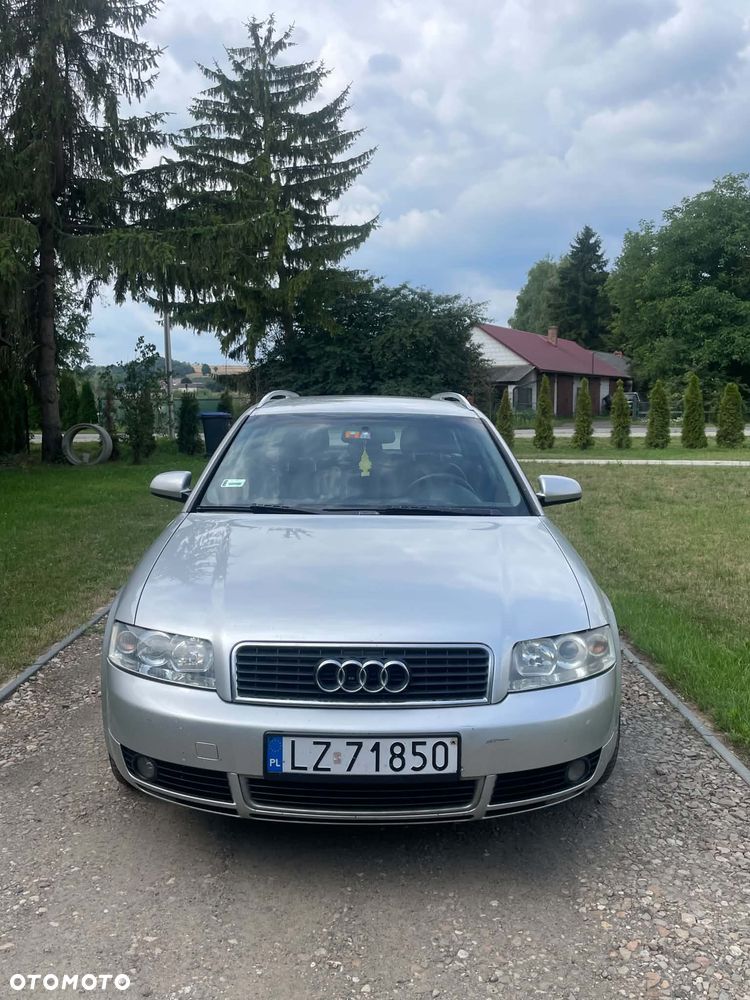 Audi A4 Avant - 1