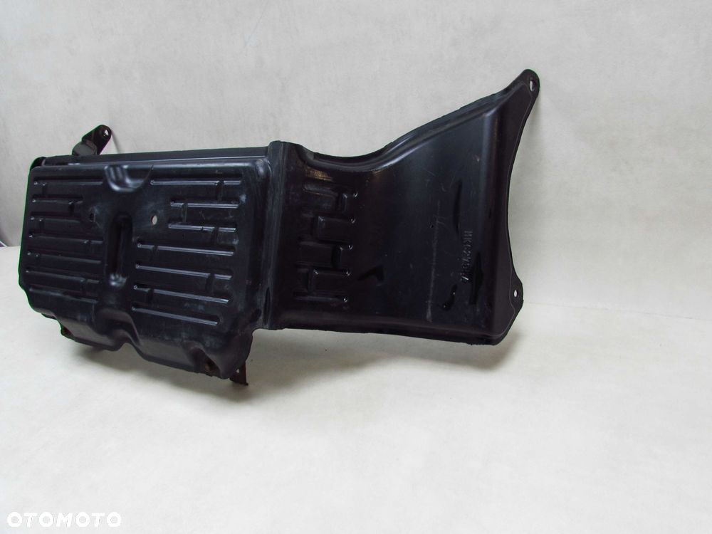 MITSUBISHI CANTER FUSO 7C15 09-15 NADKOLE OSLONA DOLNA KABINY MK627963 MK627954 - 2