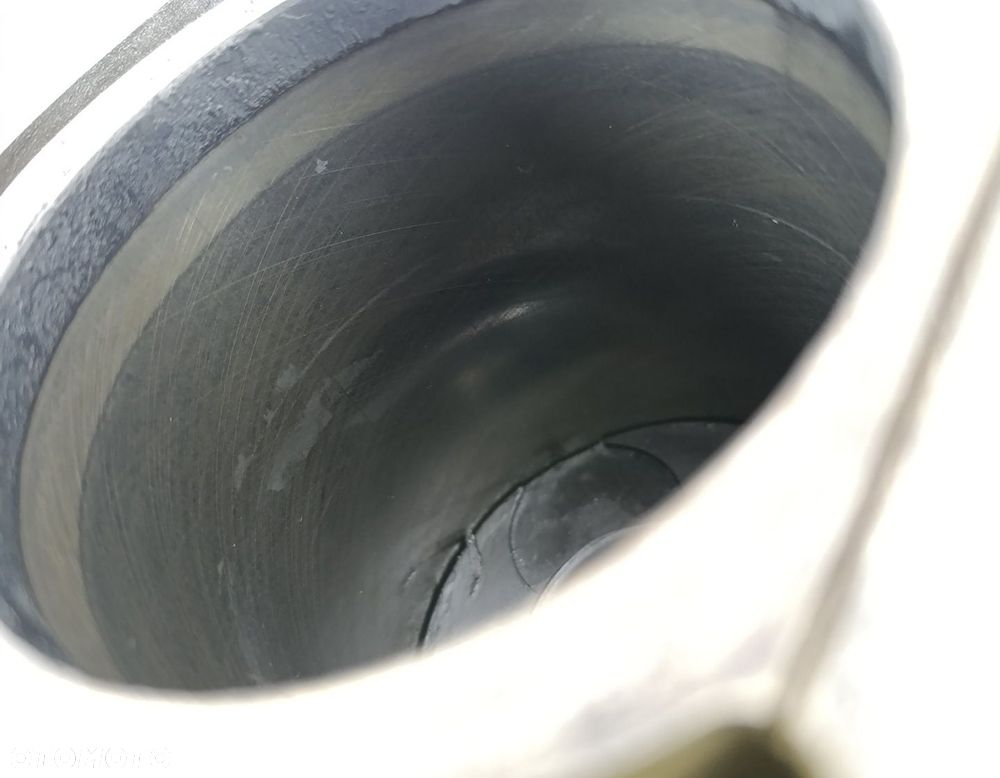 BLOK SILNIKA VOLVO V70 S60 XC70 XC90 D5244T4 - 10