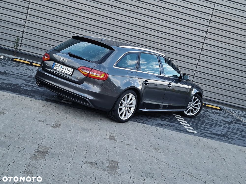 Audi A4 Avant 2.0 TDI DPF quattro S tronic S line Sportpaket - 12