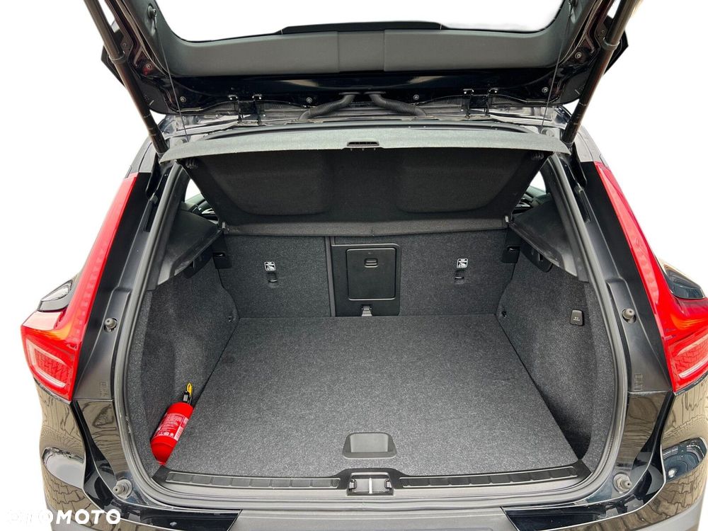 Volvo XC 40 T3 Momentum Pro - 20