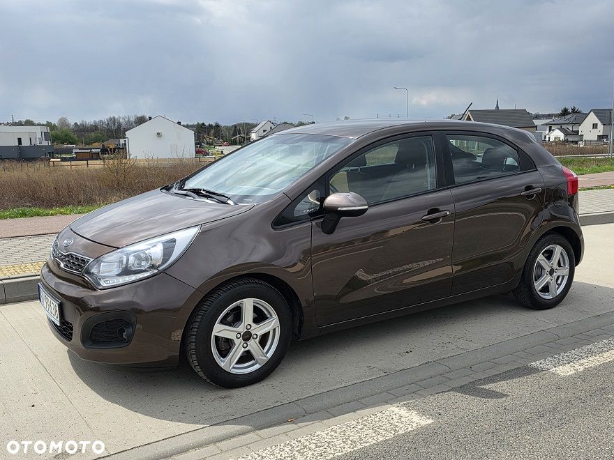 Kia Rio 1.2 Dream Team Edition - 2