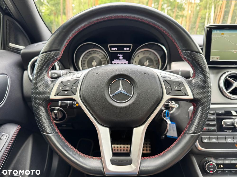Mercedes-Benz GLA 250 4Matic 7G-DCT AMG Line - 22