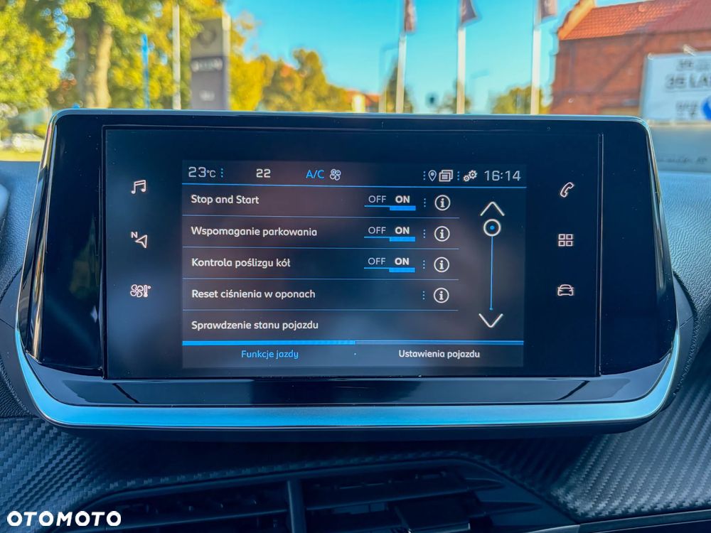 Peugeot 2008 1.2 PureTech Allure Pack S&S EAT8 - 18