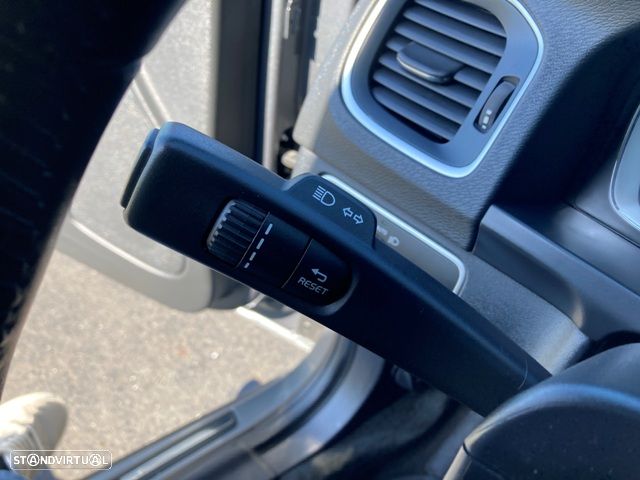 Volvo S60 Cross Country D3 Geartronic Pro - 15