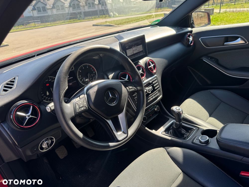 Mercedes-Benz Klasa A 180 (BlueEFFICIENCY) Urban - 12