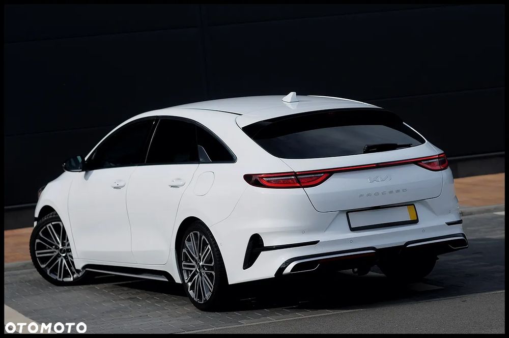 Kia ProCeed 1.5 T-GDI DCT7 OPF GT LINE - 13