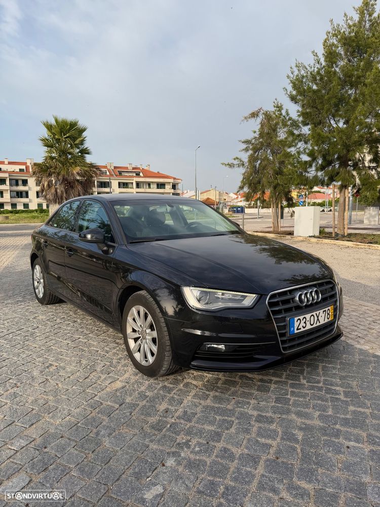 Audi A3 Limousine 1.6 TDI Attraction S tronic - 1