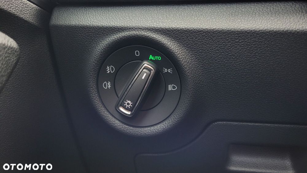 Skoda Kamiq 1.0 TSI Selection DSG - 23