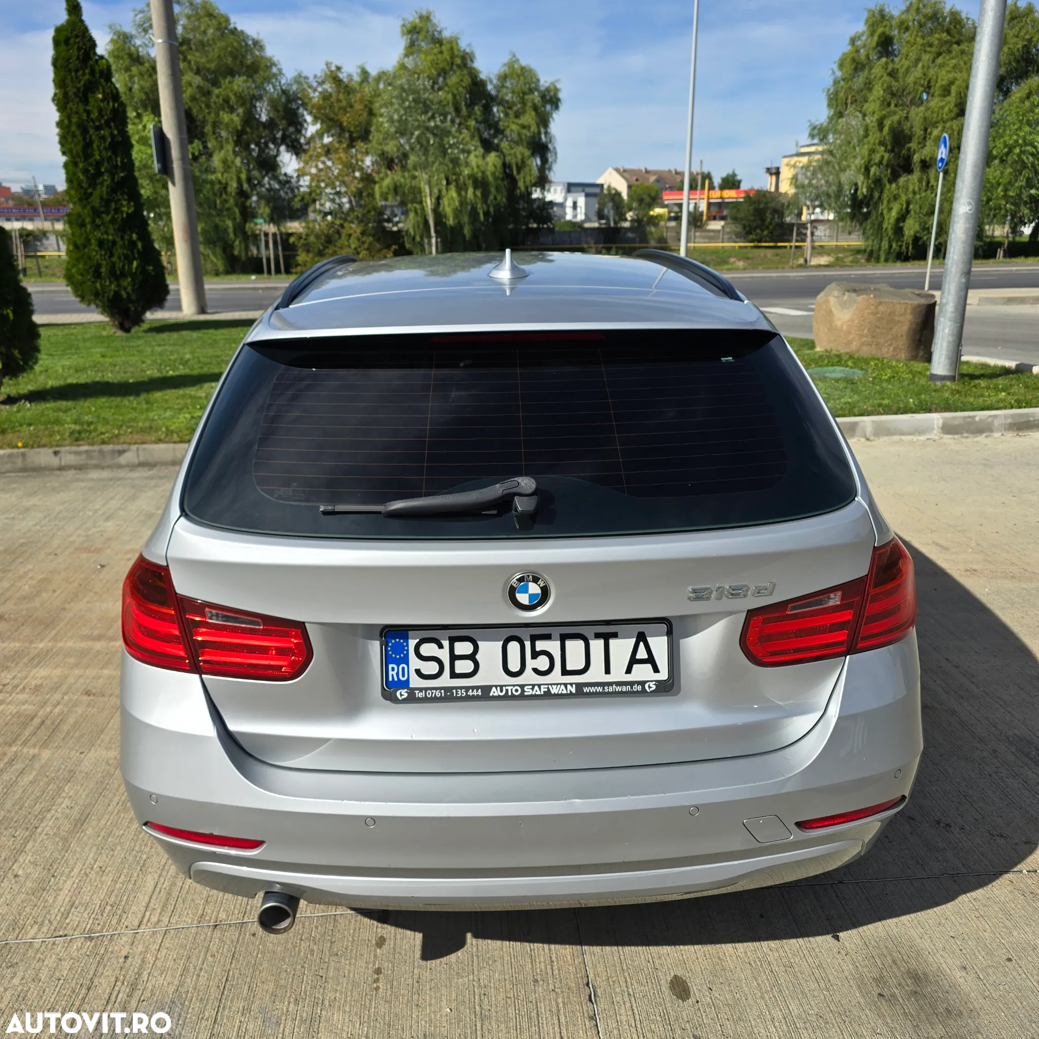 BMW Seria 3 318d xDrive Touring Modern Line - 10