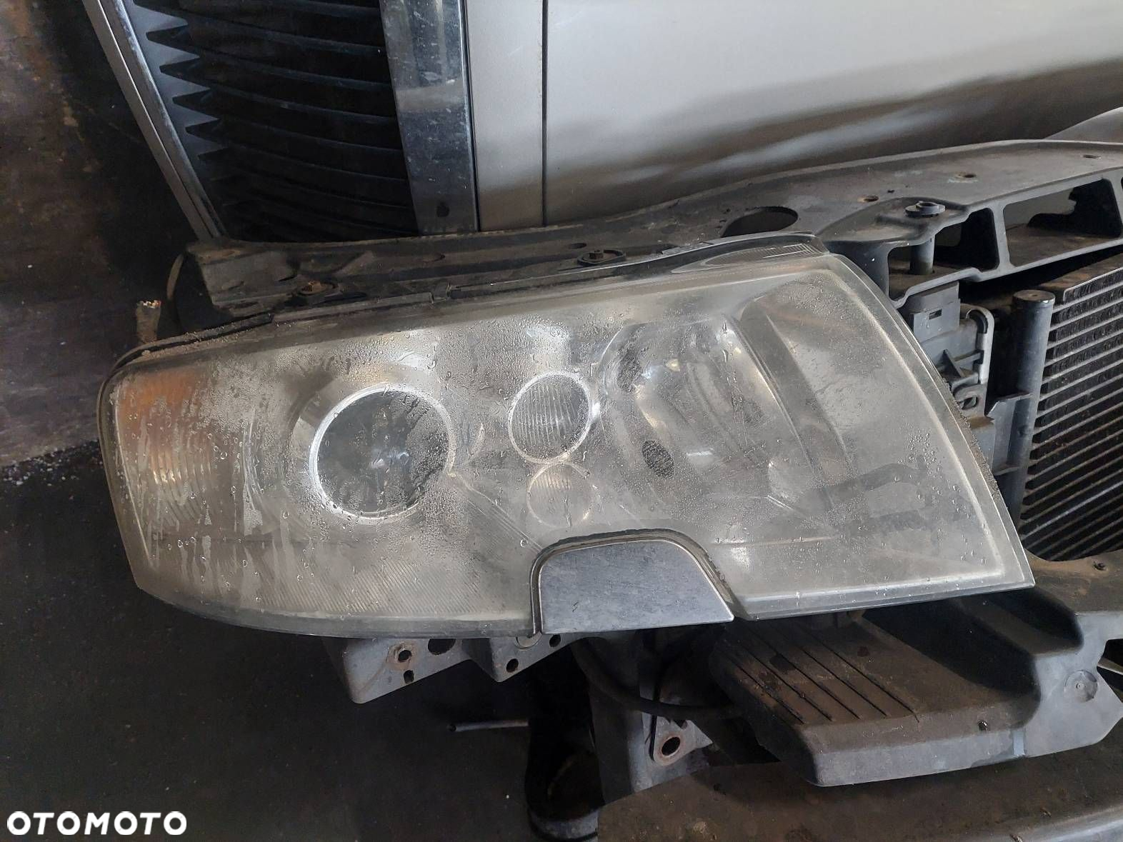 KOMPLETNY PRZÓD XENON MASKA ZDERZAK LAMPY BŁOTNIKI SKODA SUPERB I 9201 - 18