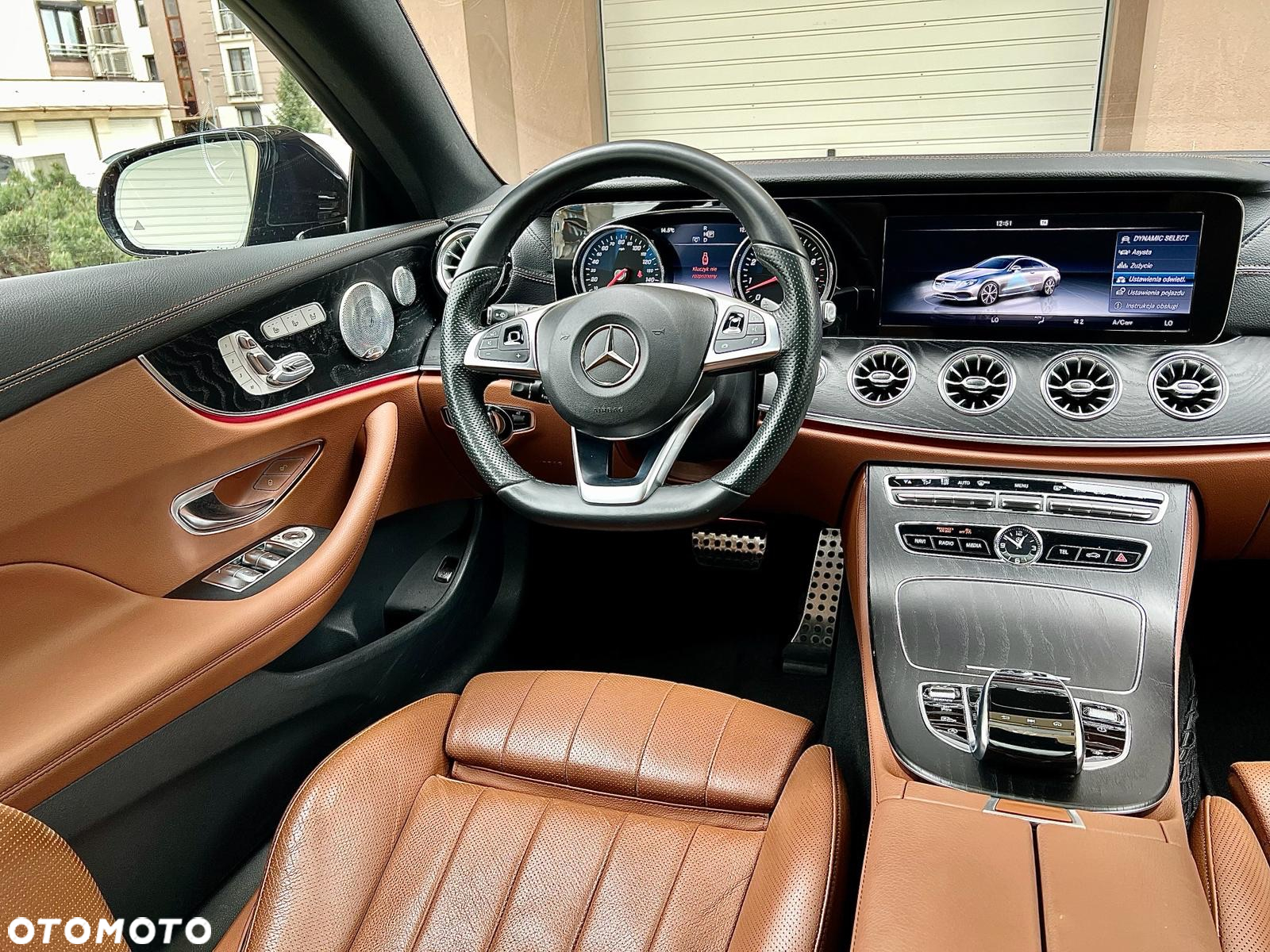 Mercedes-Benz Klasa E 400 4Matic Coupe 9G-TRONIC AMG Line - 3
