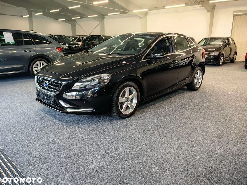 Volvo V40 D3 Summum - 1