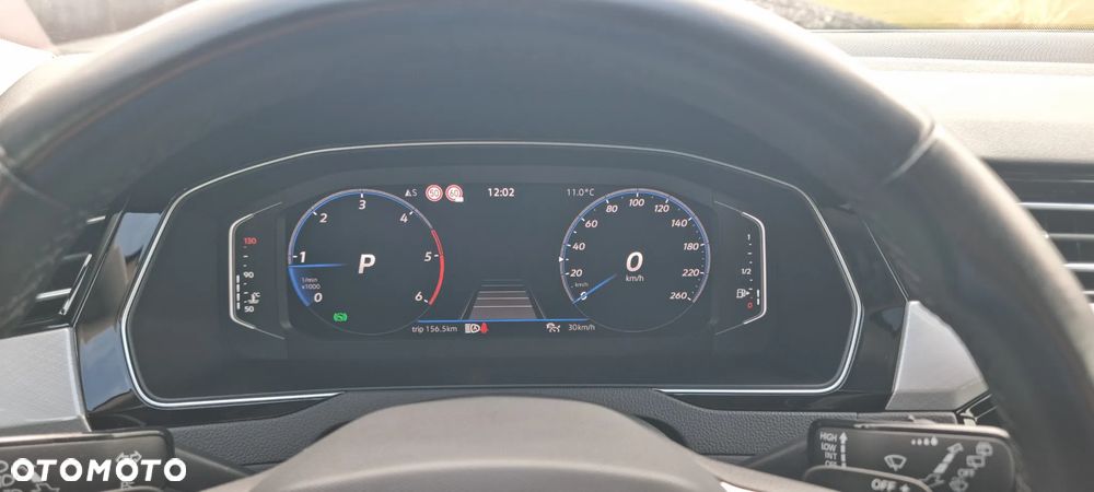 Volkswagen Passat - 14