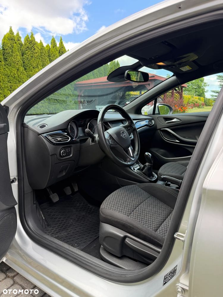 Opel Astra 1.6 CDTI Dynamic - 9