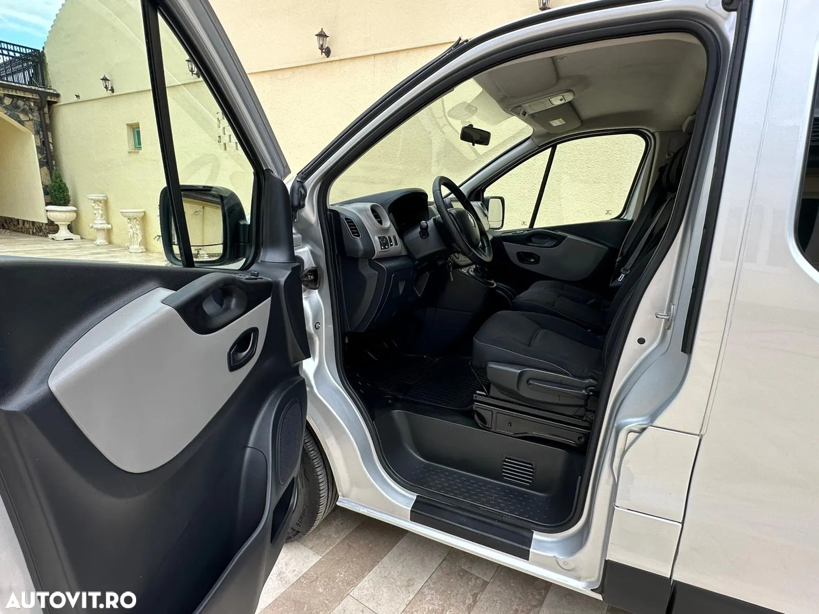 Renault Trafic - 5
