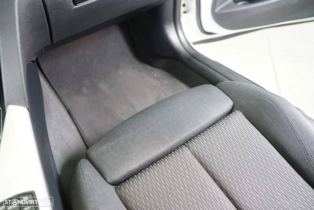 BMW 320 d Aut. Efficient Dynamics Edition - 40