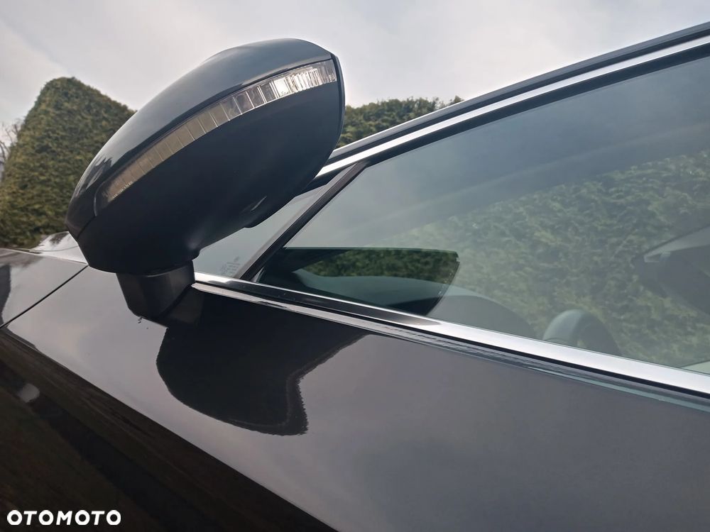 Volkswagen Passat 2.0 TSI Business DSG - 13