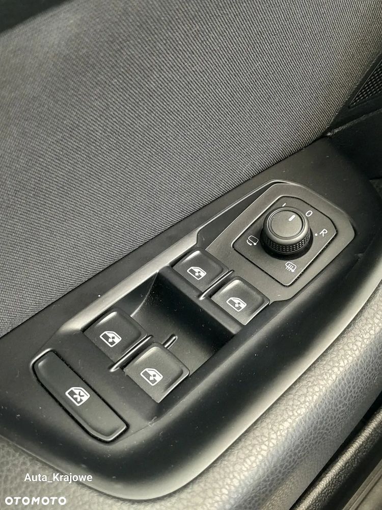 Volkswagen Passat 1.5 TSI EVO Business - 29