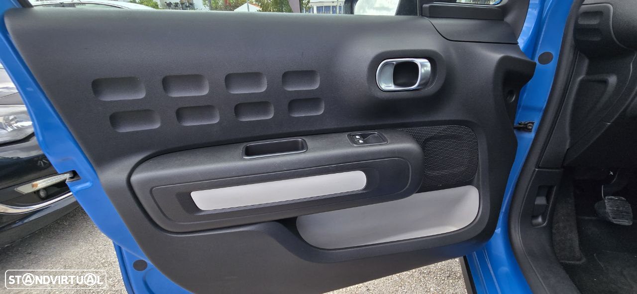 Citroën C3 1.2 PureTech Shine - 19