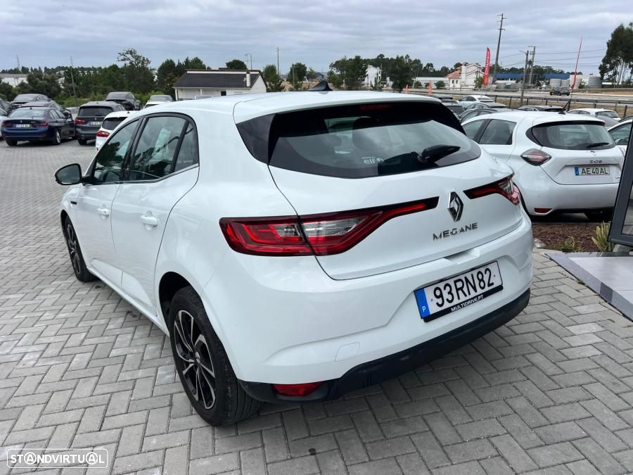 Renault Mégane 1.5 dCi Confort SS - 4