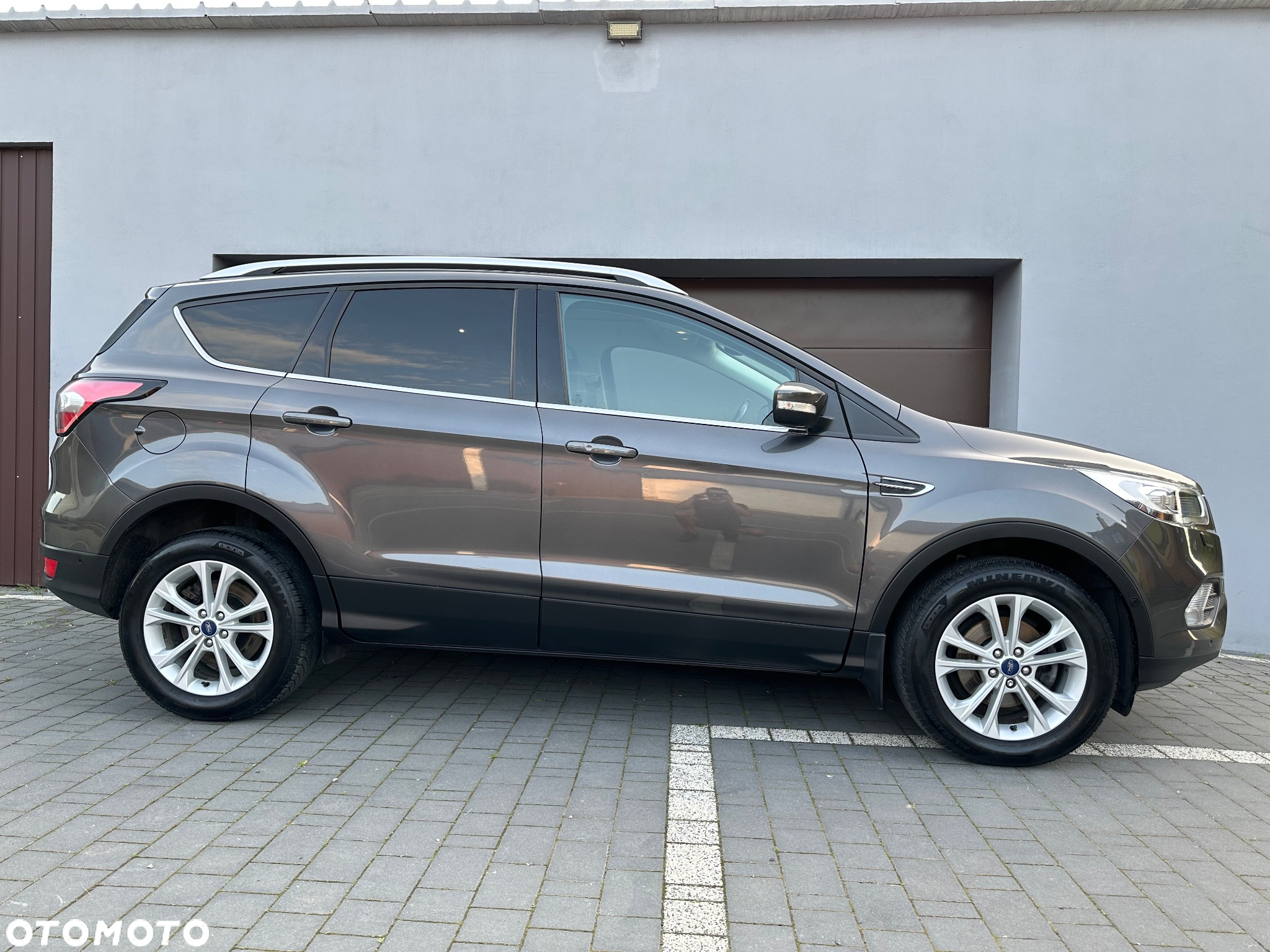Ford Kuga 1.5 EcoBoost FWD Titanium ASS MMT6 - 3