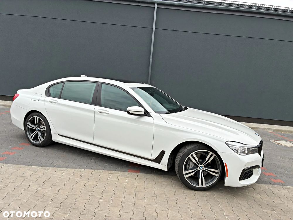 BMW Seria 7 740Li - 4