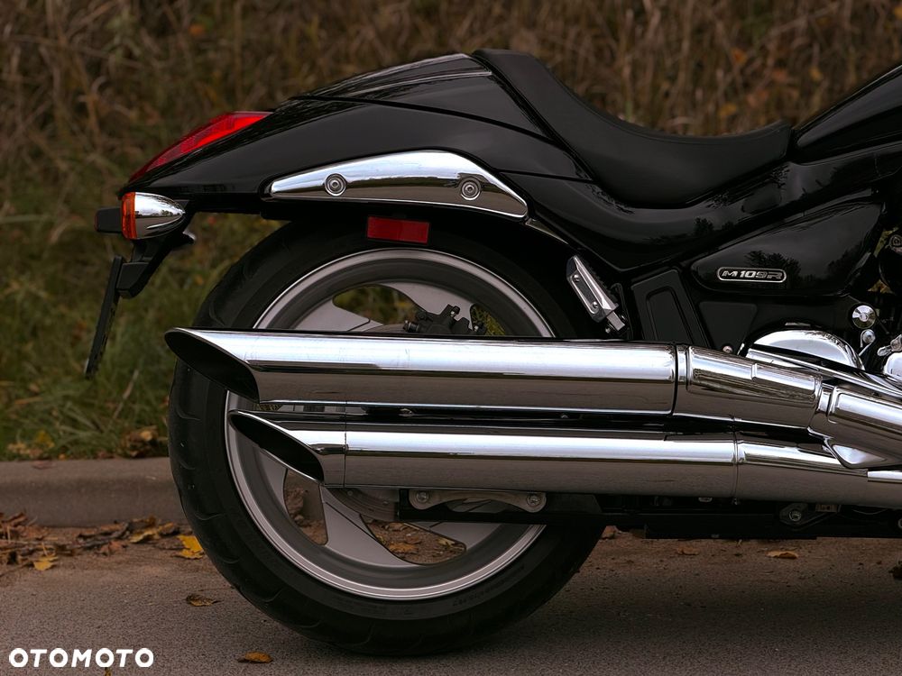 Suzuki Boulevard - 23