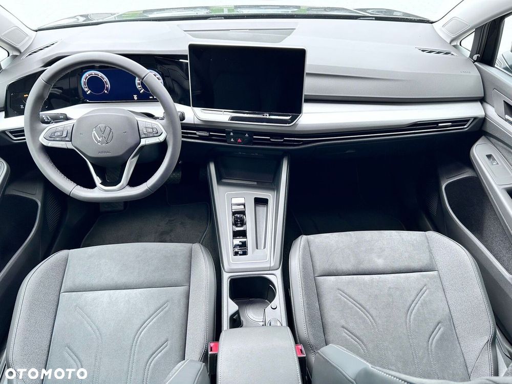 Volkswagen Golf - 16