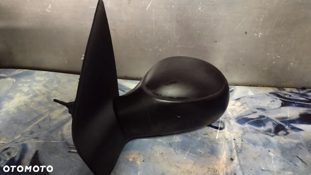 LUSTERKO LEWE PEUGEOT 207 CP4985000 - 2