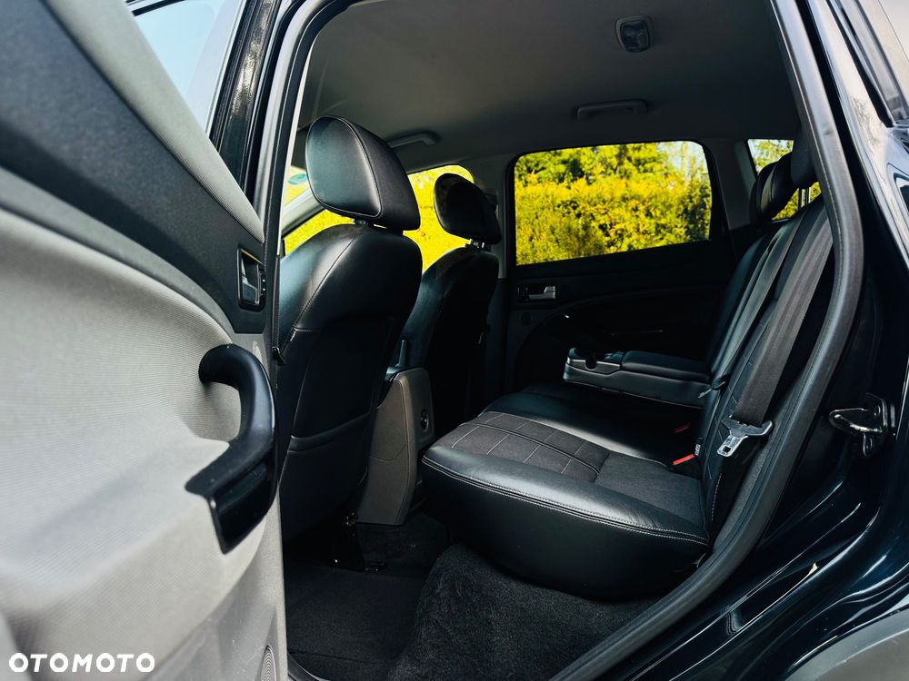 Ford Kuga 2.0 TDCi 4x4 Titanium - 28