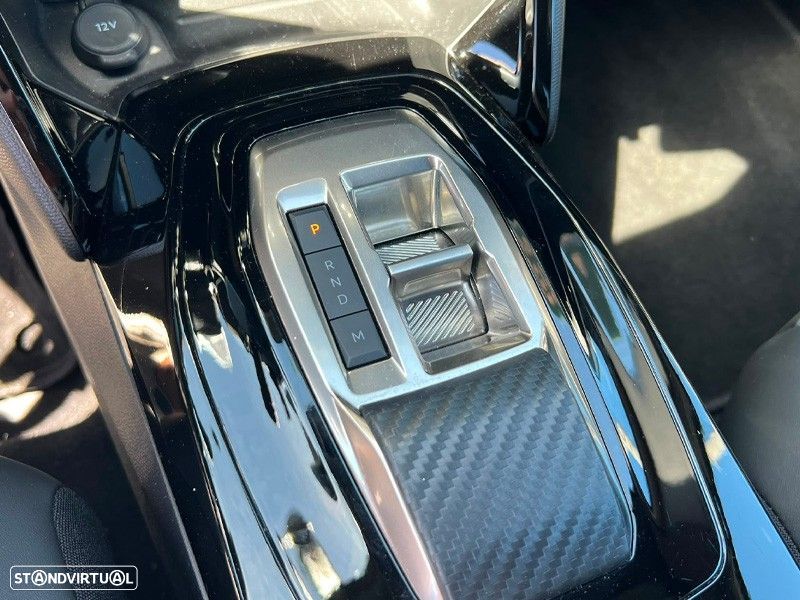 Peugeot 2008 1.2 Hybrid Allure e-DCS6 - 17