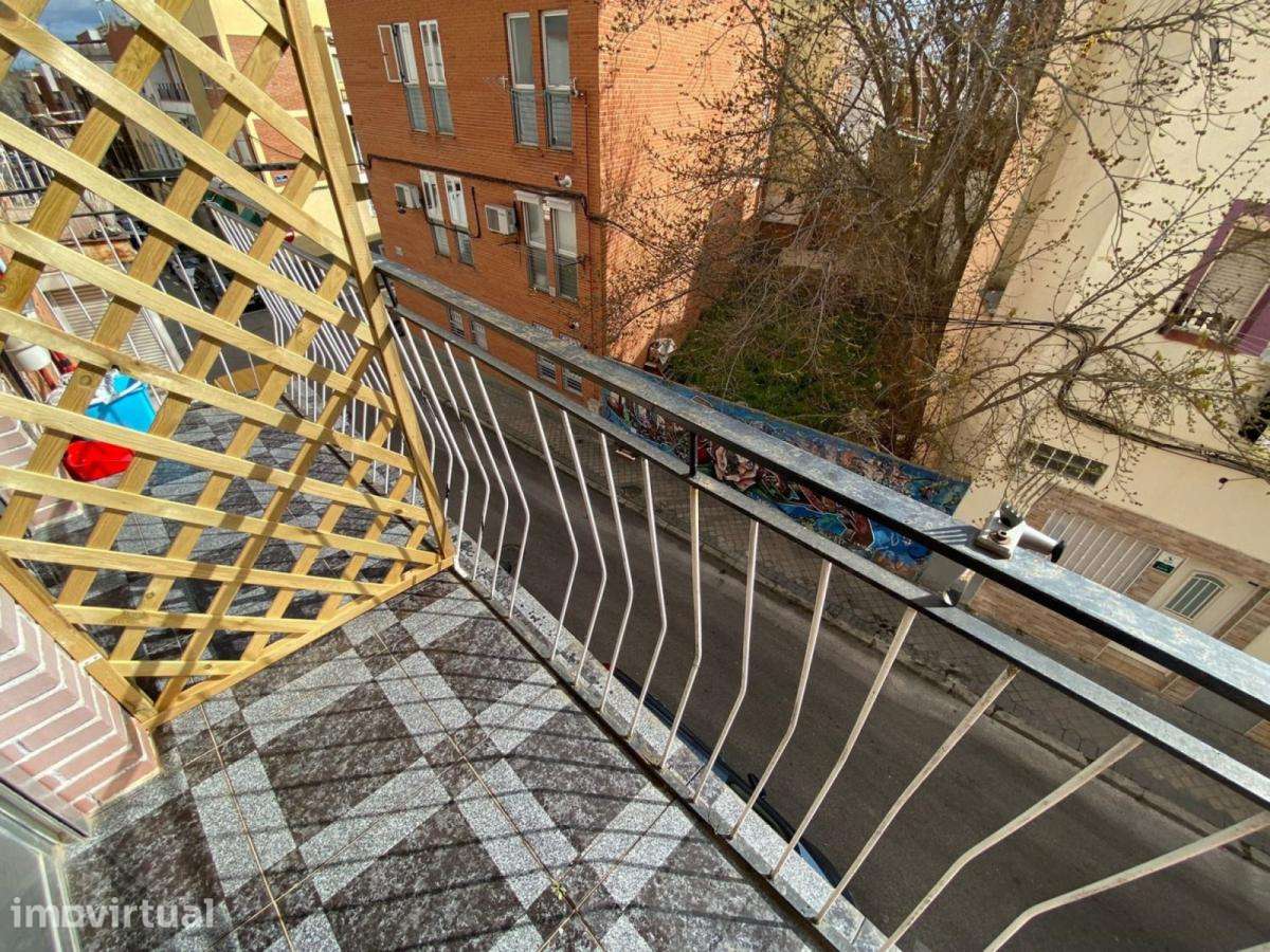 Quarto - localizado em Alameda Lisbon - Grande imagem: 4/33