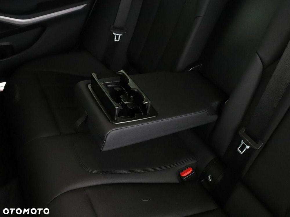 BMW Seria 3 320e Advantage - 40