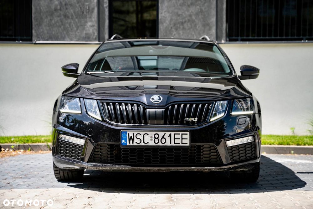Skoda Octavia 2.0 TSI DSG RS - 2