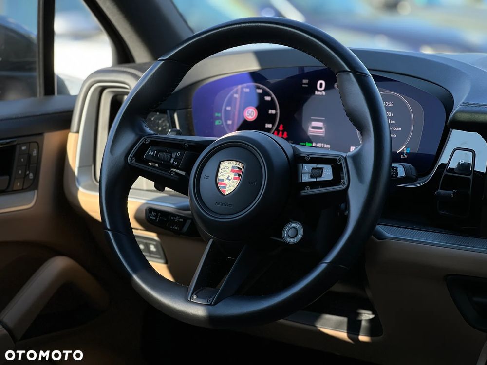 Porsche Cayenne - 28