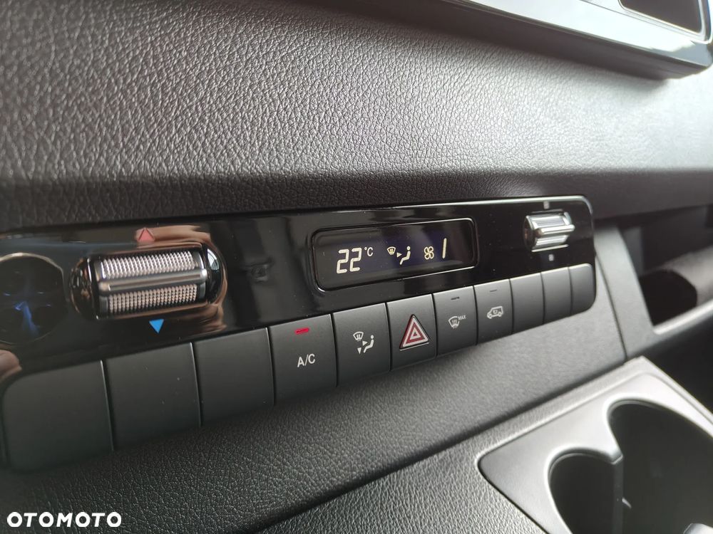 Mercedes-Benz Sprinter - 11