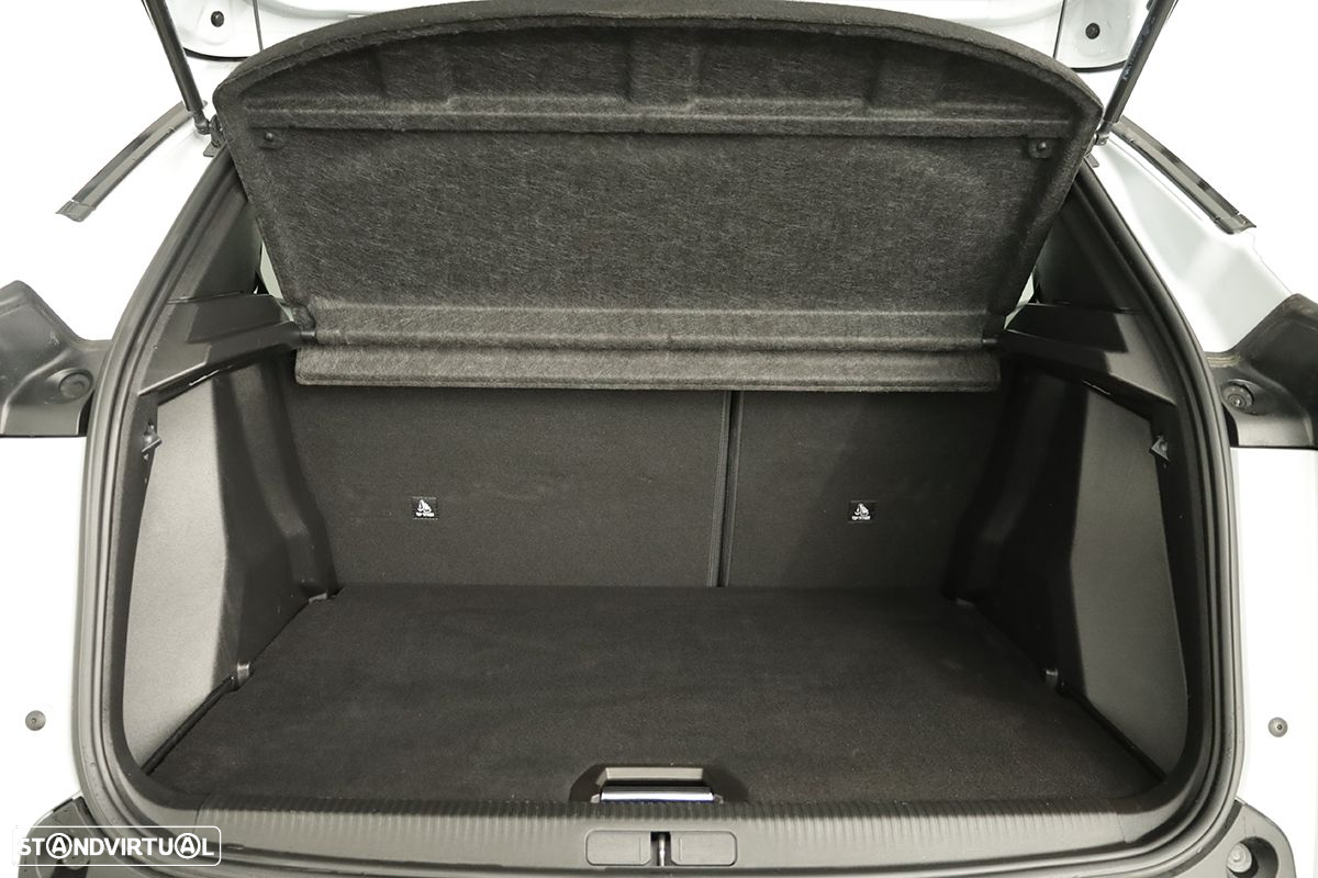 Peugeot 2008 1.2 PureTech Allure - 24
