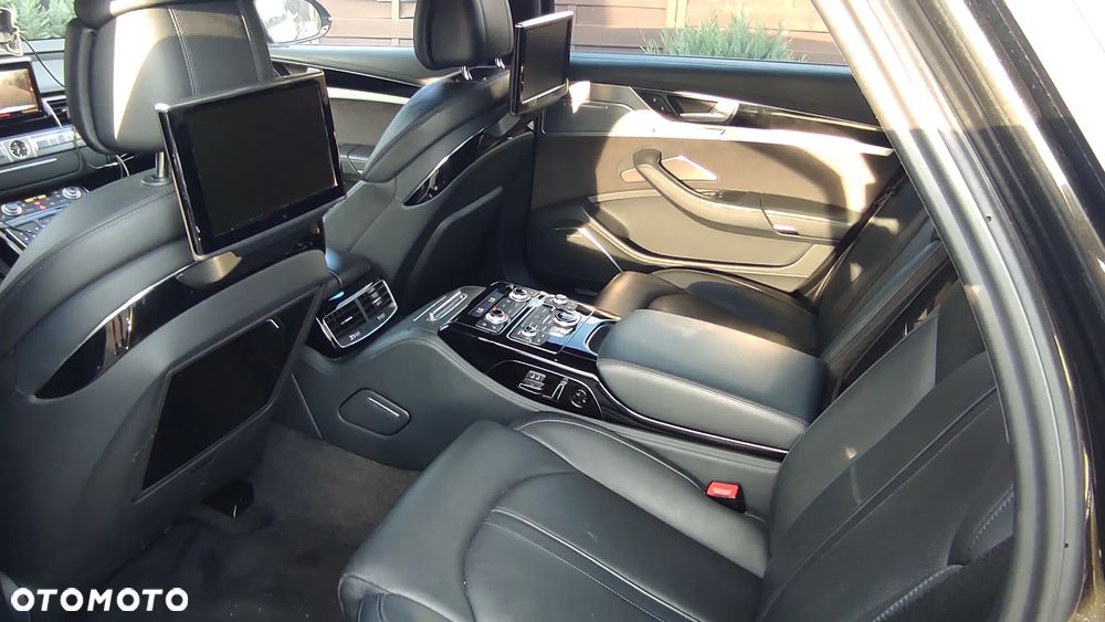 Audi A8 4.2 TDI DPF (clean diesel) quattro tiptronic Lang - 29