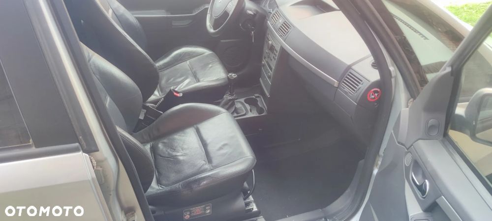 Opel Meriva 1.8 16V Cosmo - 12