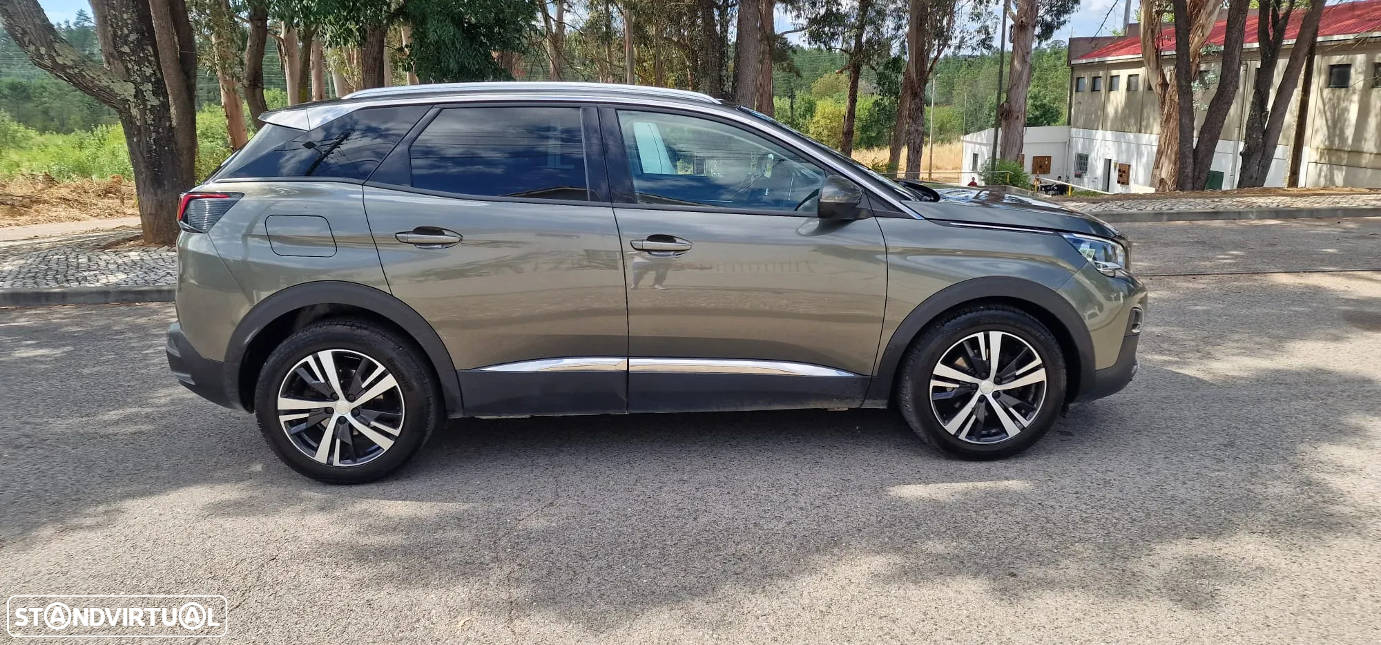 Peugeot 3008 1.5 BlueHDi Allure - 10