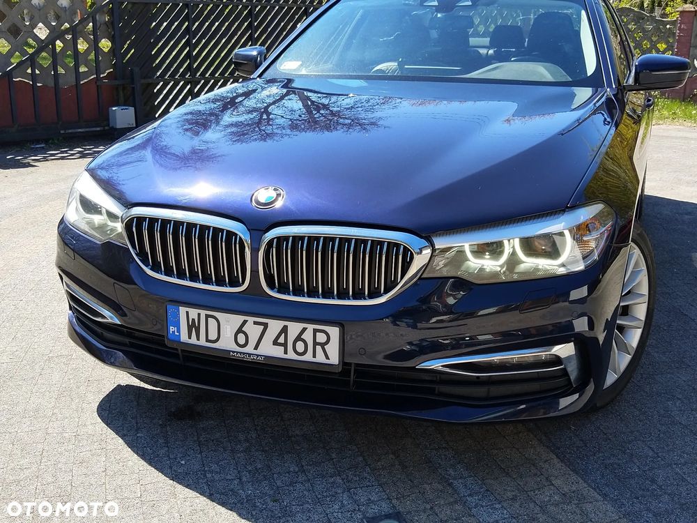 BMW Seria 5 530i GPF xDrive Luxury Line sport - 13