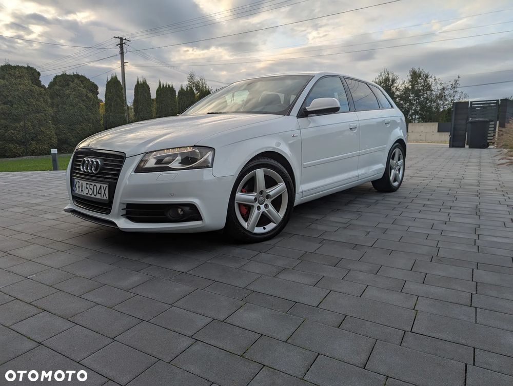 Audi A3 Sportback - 1