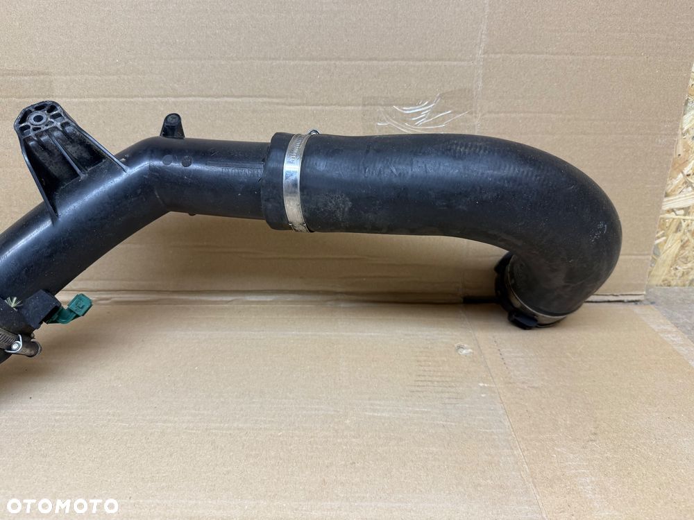 RURA PRZEWÓD INTERCOOLERA RENAULT MASTER III 144600588R - 2