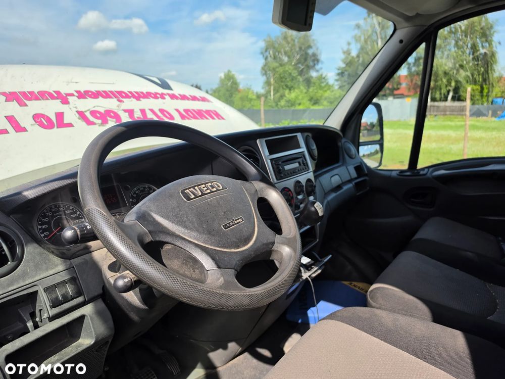 Iveco 35s118v - 30