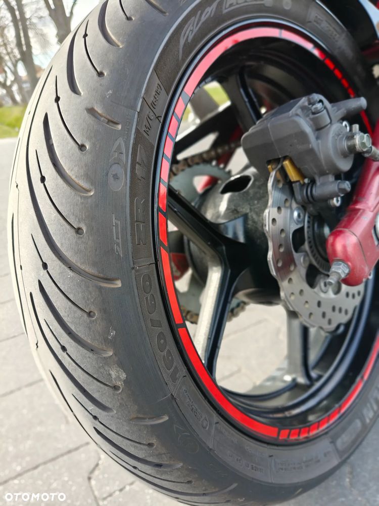 Kawasaki ER - 4